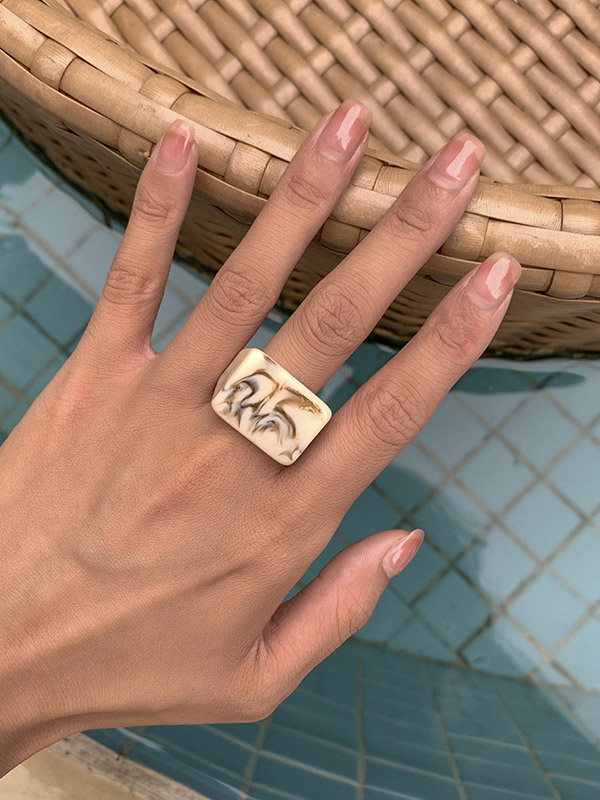 Original Stylish Resin 8 Colors Geometric Ring CREAMY WHITE-FREE SIZE