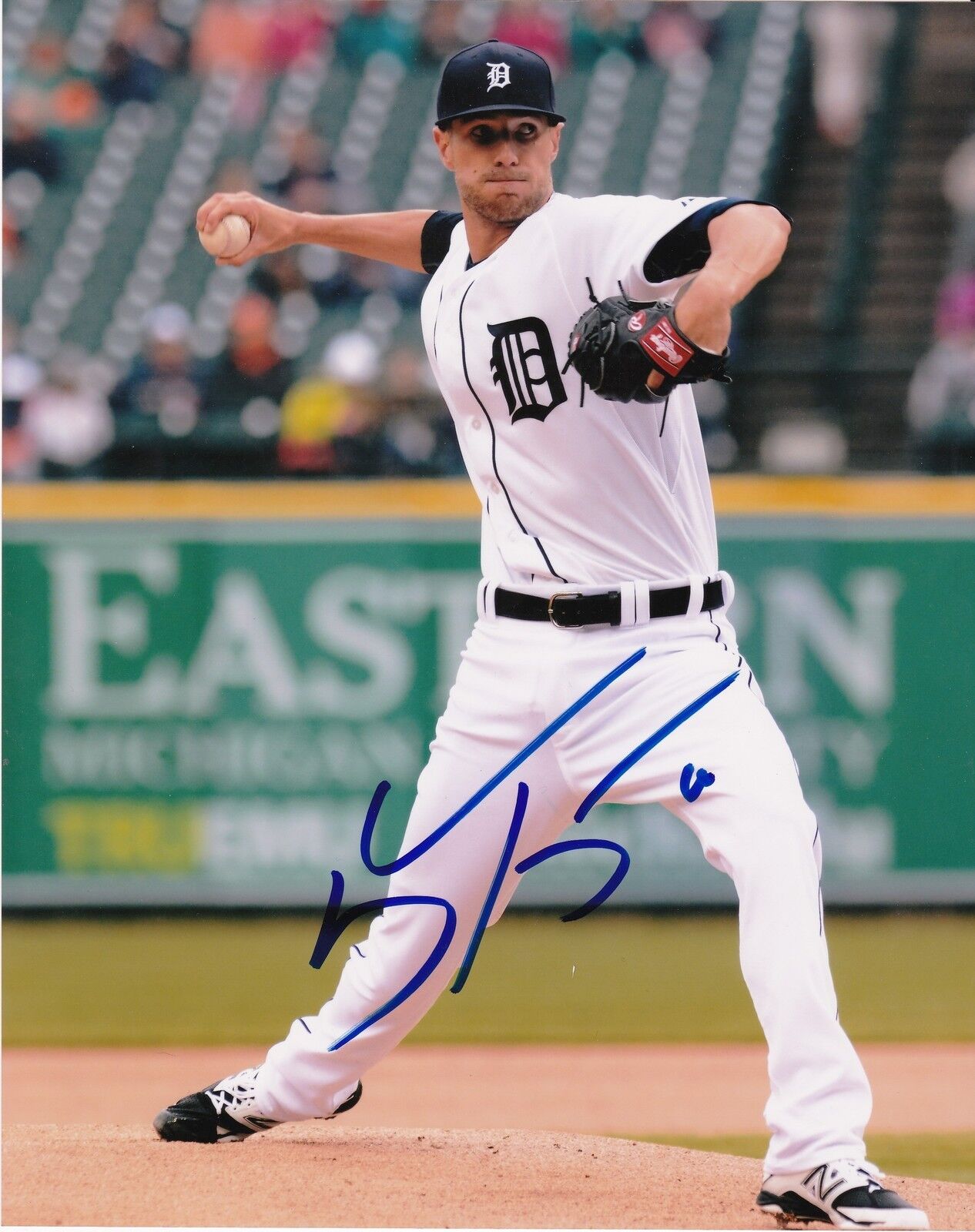 SHANE GREENE DETROIT TIGERS ACTION SIGNED 8x10