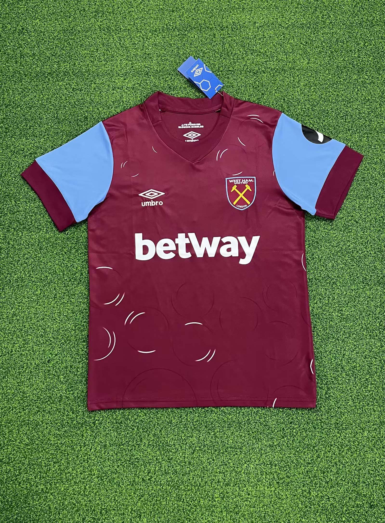 23-24 West Ham United Home Football Shirt 1:1 Thai Quality