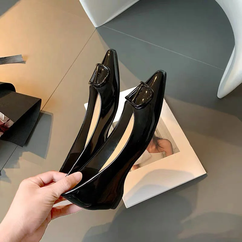 Breakj Breakj Sharp Head Soft Soles In The Increase Single Shoes Spring And Autumn Leather Bare Light Flat Commuting V Buckle Temperament Women's Shoes