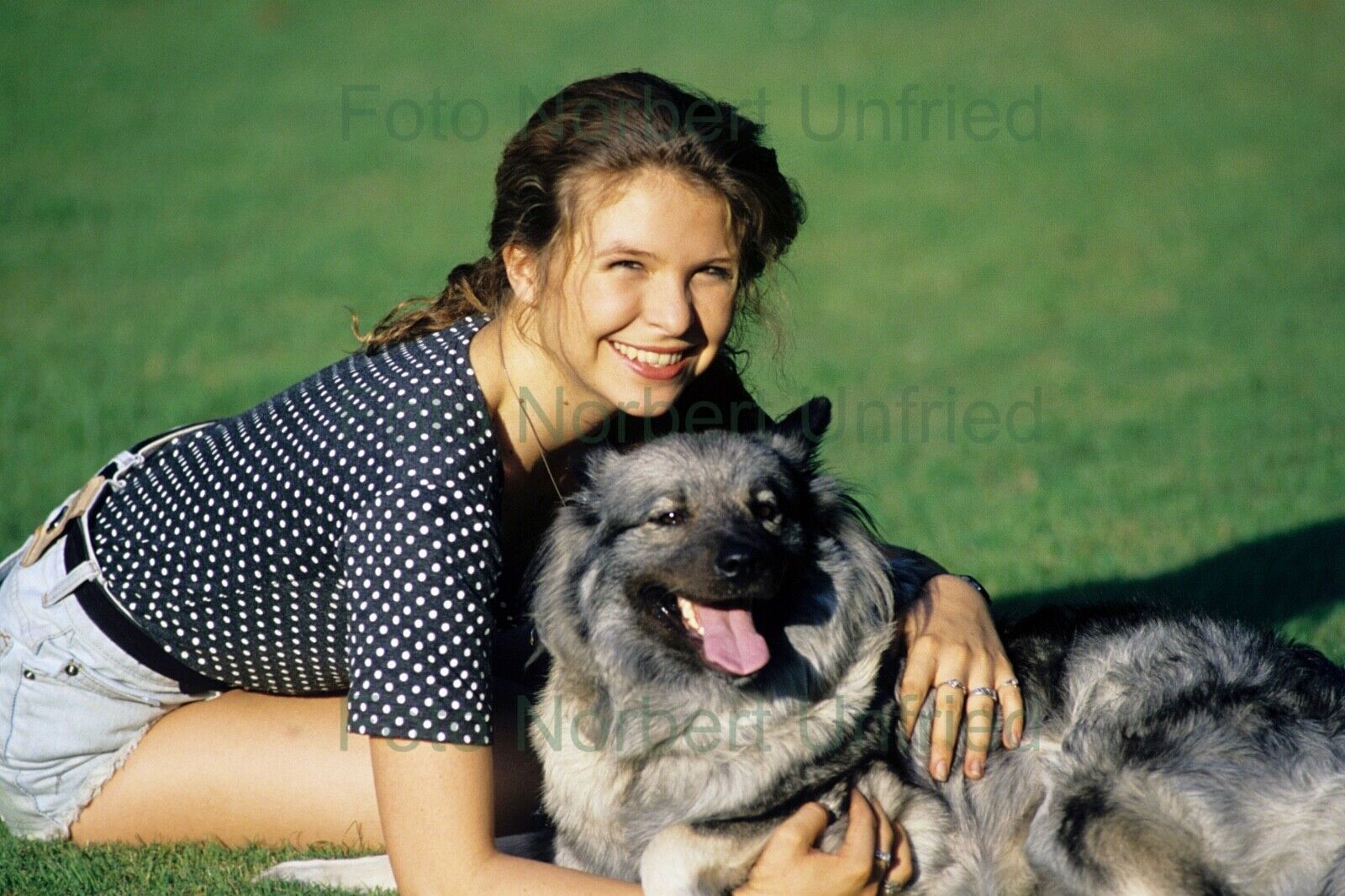 Susanna Wellenbrink With Dog - Photo Poster painting 20 X 30 CM Without Autograph (Nr 2-7