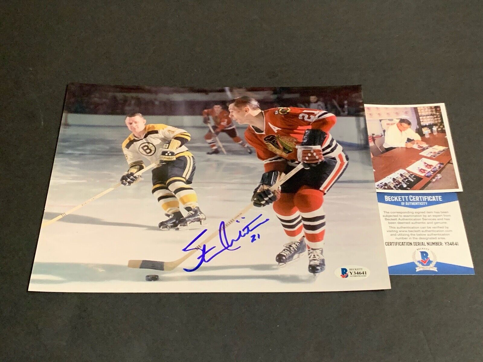 Stan Mikita Chicago Blackhawks Autographed Signed 8x10 Beckett COA i