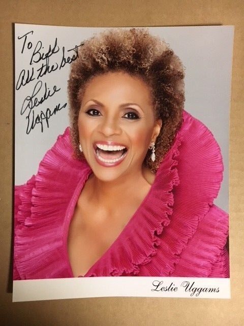 Leslie Uggams Close-up Signed Autographed 8 X10 Photo Poster painting w/COA