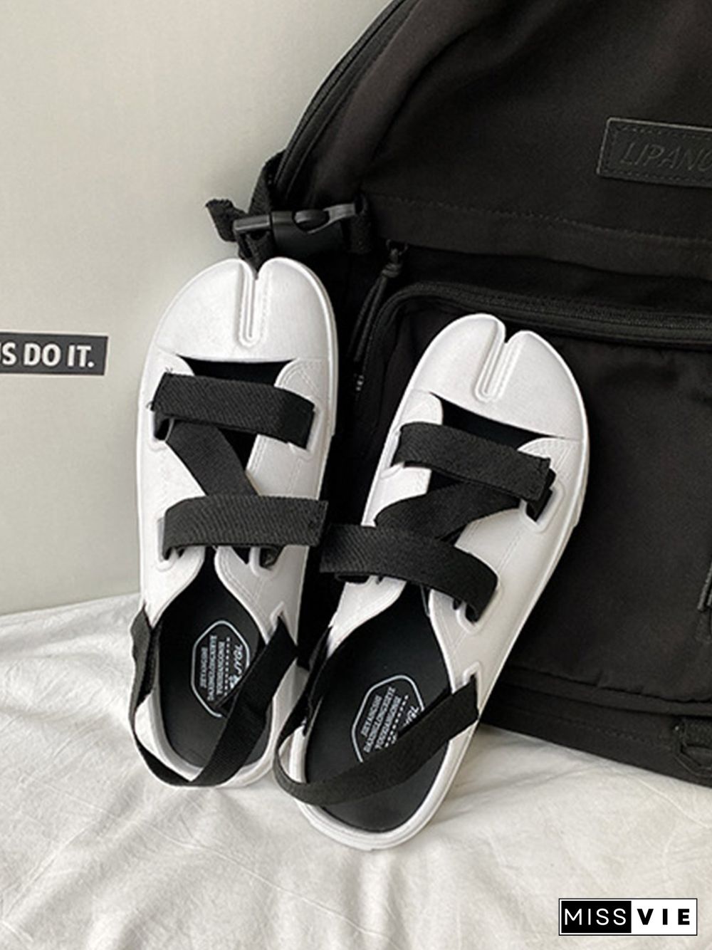 Casual Plain Split Toe Sandals