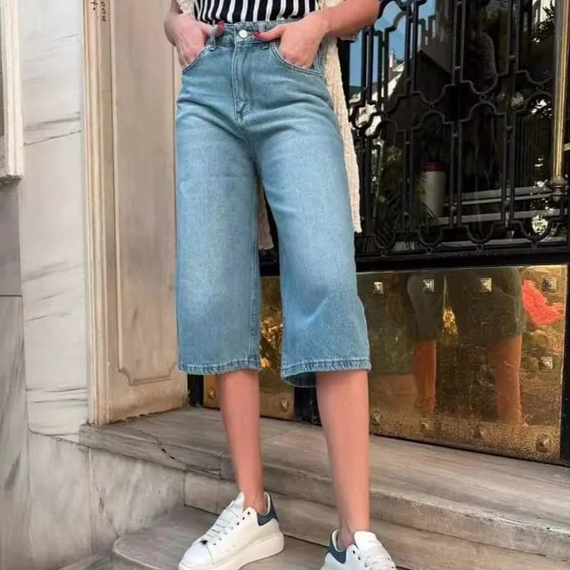 Pocket Low Straight-Leg Washed Shorts Denim Waist