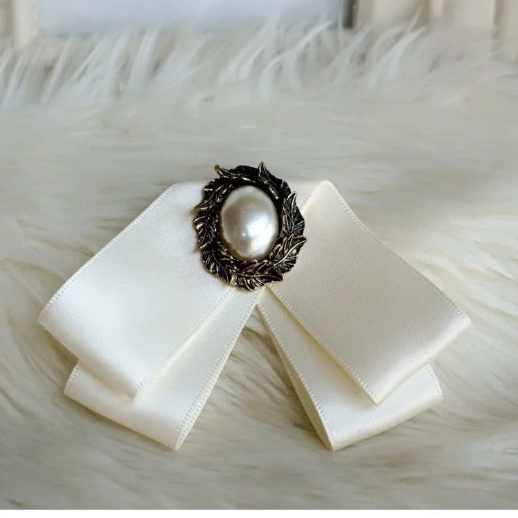 Hand-made Bow Tie Ladies Unisex Banking Stewardess Student Performs Career Korean White Shirt Black Bowtie Classic Trendy Gifts