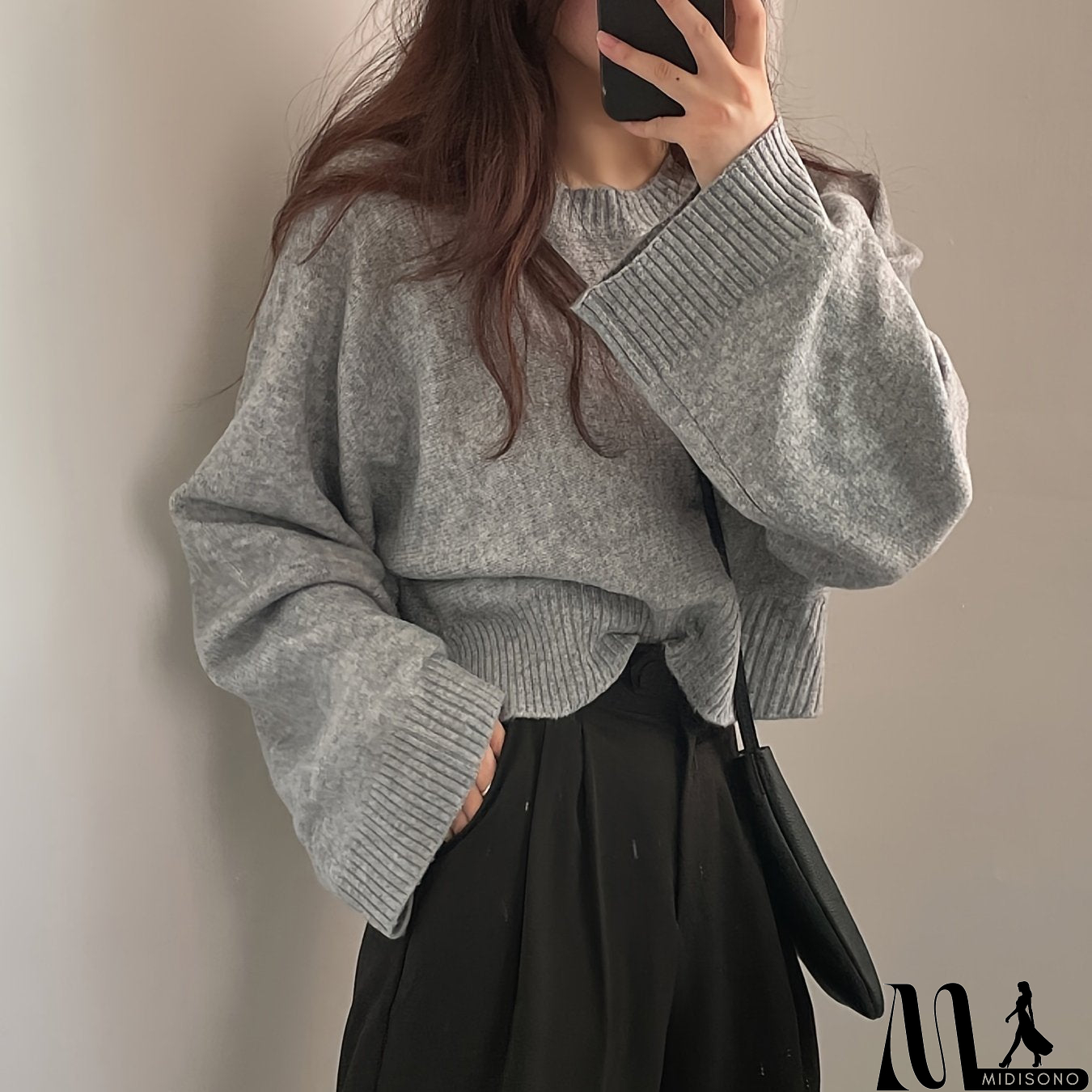 MidiSono - Simple and Stylish Sweater
