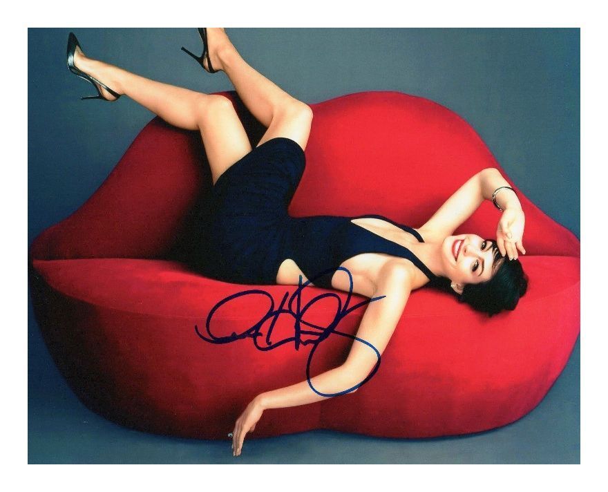 ANNE HATHAWAY AUTOGRAPHED SIGNED A4 PP POSTER Photo Poster painting PRINT 1