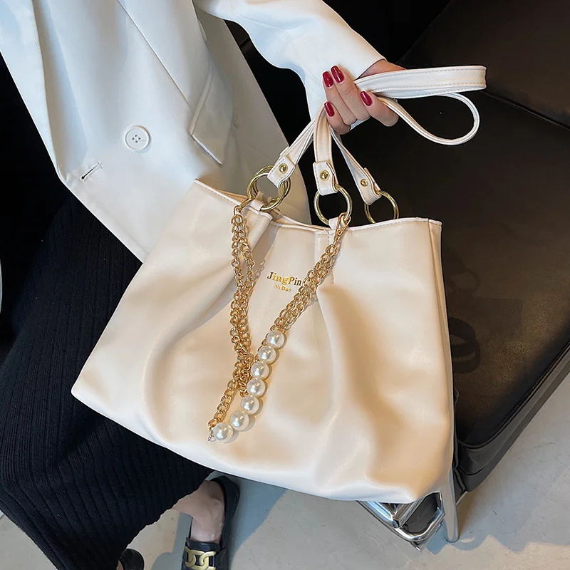 Large capacity tote bag lady pearl chain