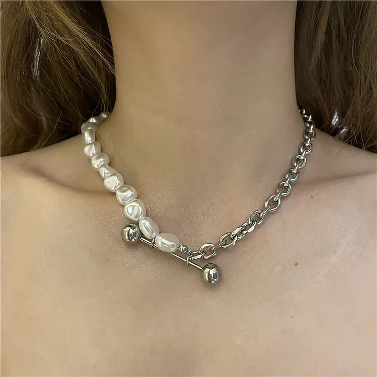 Pearl Design Titanium Necklace KERENTILA