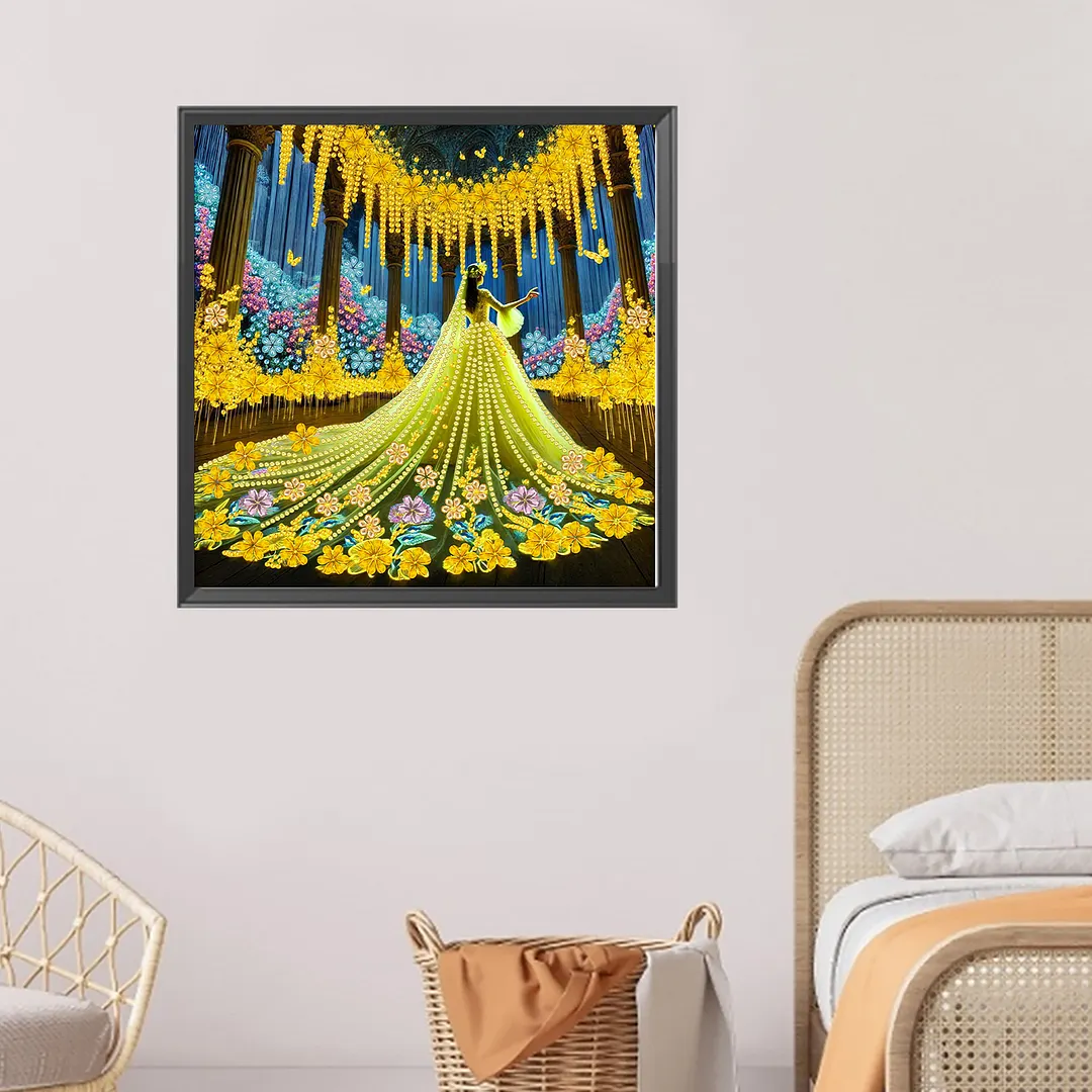 Yellow Dress Beauty - Diamond Painting - Partial Special Shaped Drill(Canvas|30*30cm)