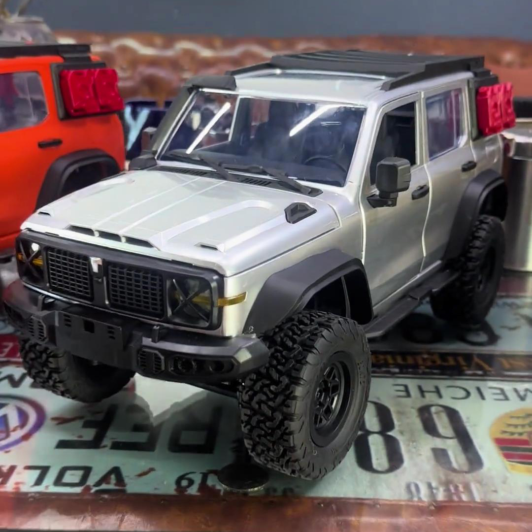 MN MODEL MN-300(S) Tank SUV 1/12 Off-road RC Crawler