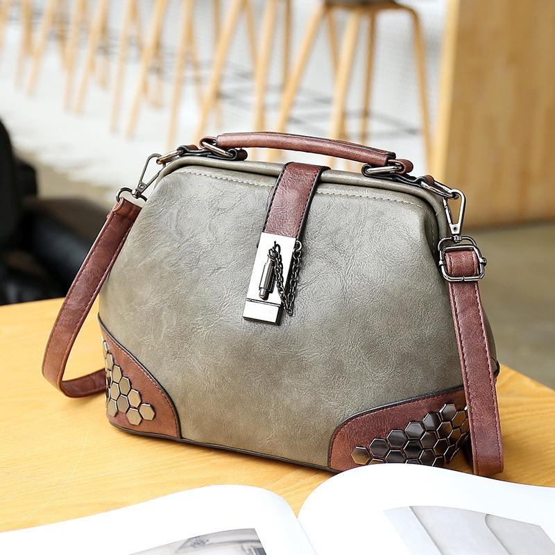Ladies vintage leather shoulder bag