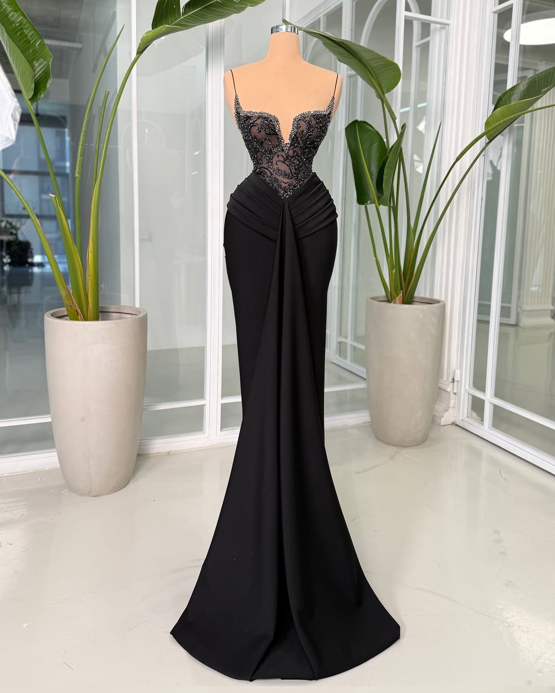 Lisliy Black Spaghetti Straps Sleeves Lace Beads Prom Dress