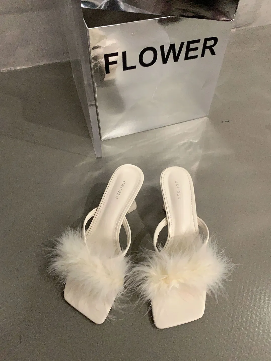 Yyvonne Niche High-Heeled Shoes Fur Slippers Women Wear 2025 New Summer Fairy Wind Clip Toe Black Cool Slippers