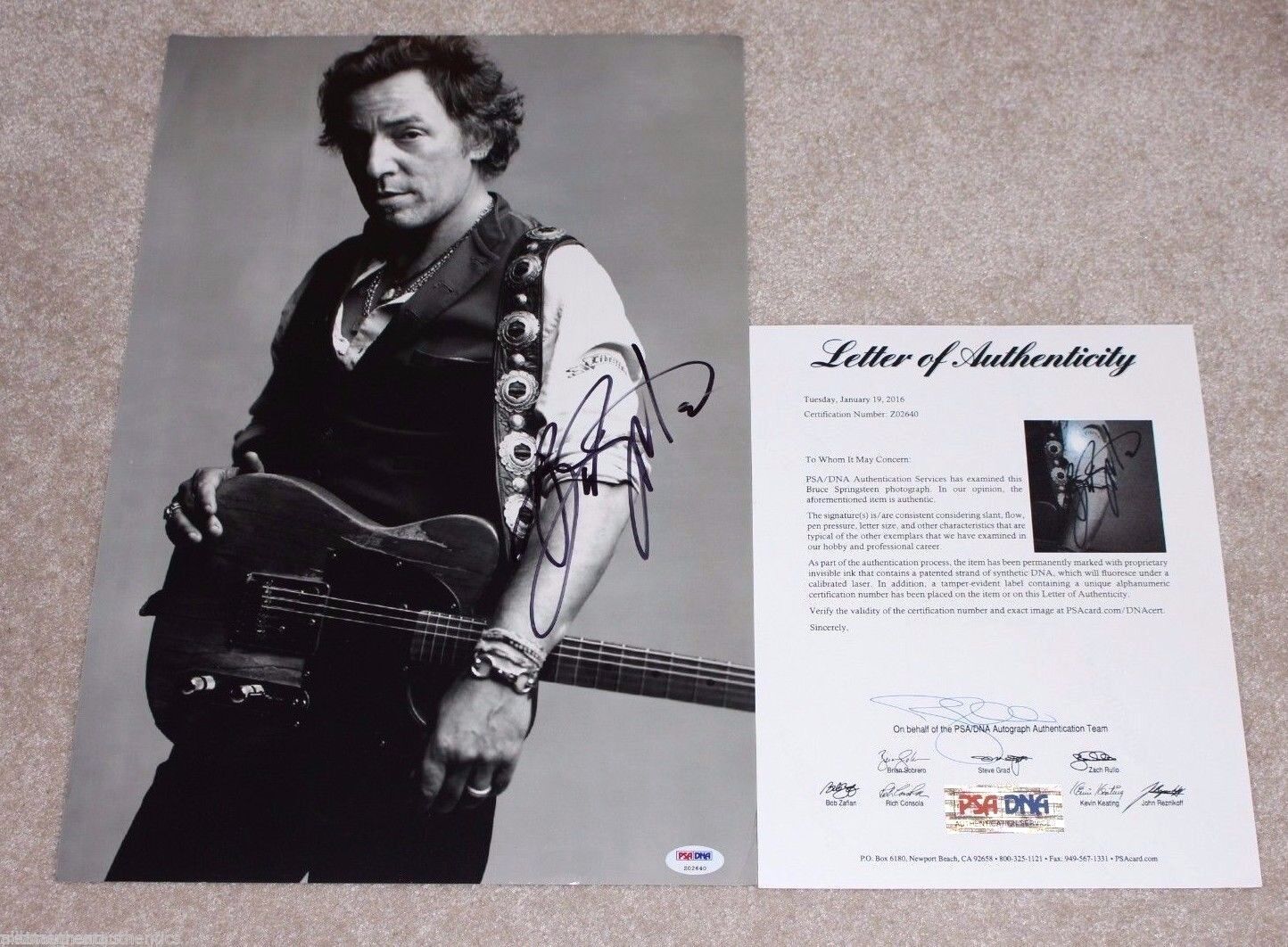 BRUCE SPRINGSTEEN SIGNED BORN IN THE USA BLACK WHITE B/W Photo Poster painting PSA/DNA LOA COA