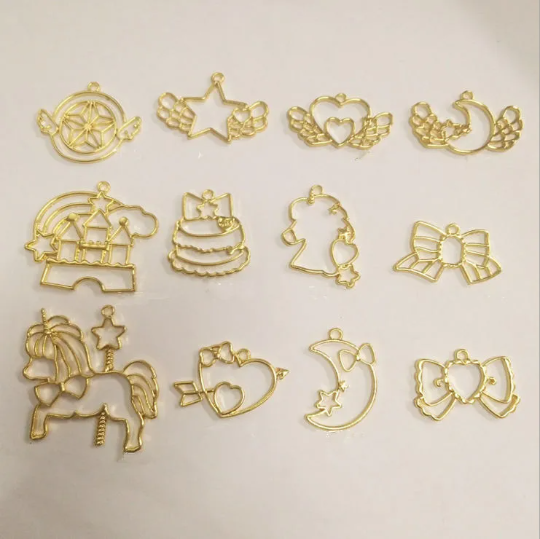 10Pcs Trojan Butterfly Love Star Girl Heart Unicorn Knot Shape Open Bezel Metal Frame Pendant Charm Bezel Setting Cabochon Setting UV Resin Charm Jewelry