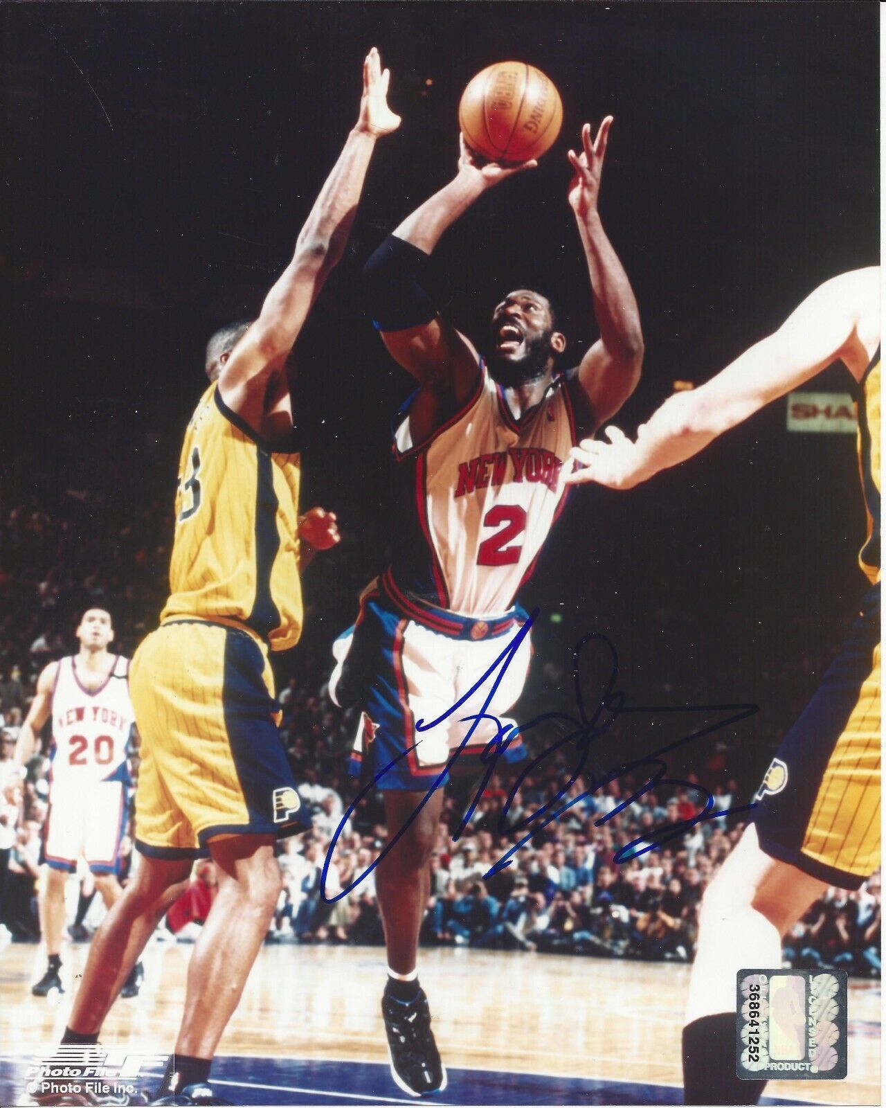 Larry Johnson Autographed 8x10 New York KnicksB593