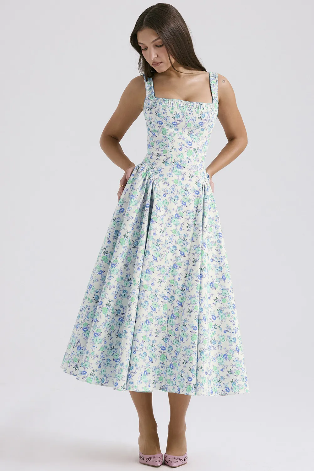 Brownm Brownm 24 Years Broken Flower Bohemian Wind Waist Show Thin Back Holiday Wind Sling Medium Long Dress 88104