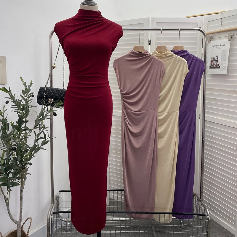 Uveng Ceclent Unique Dress With Thin Folds And Hips High-Collar After The Opening Of The Fork Dress 8858