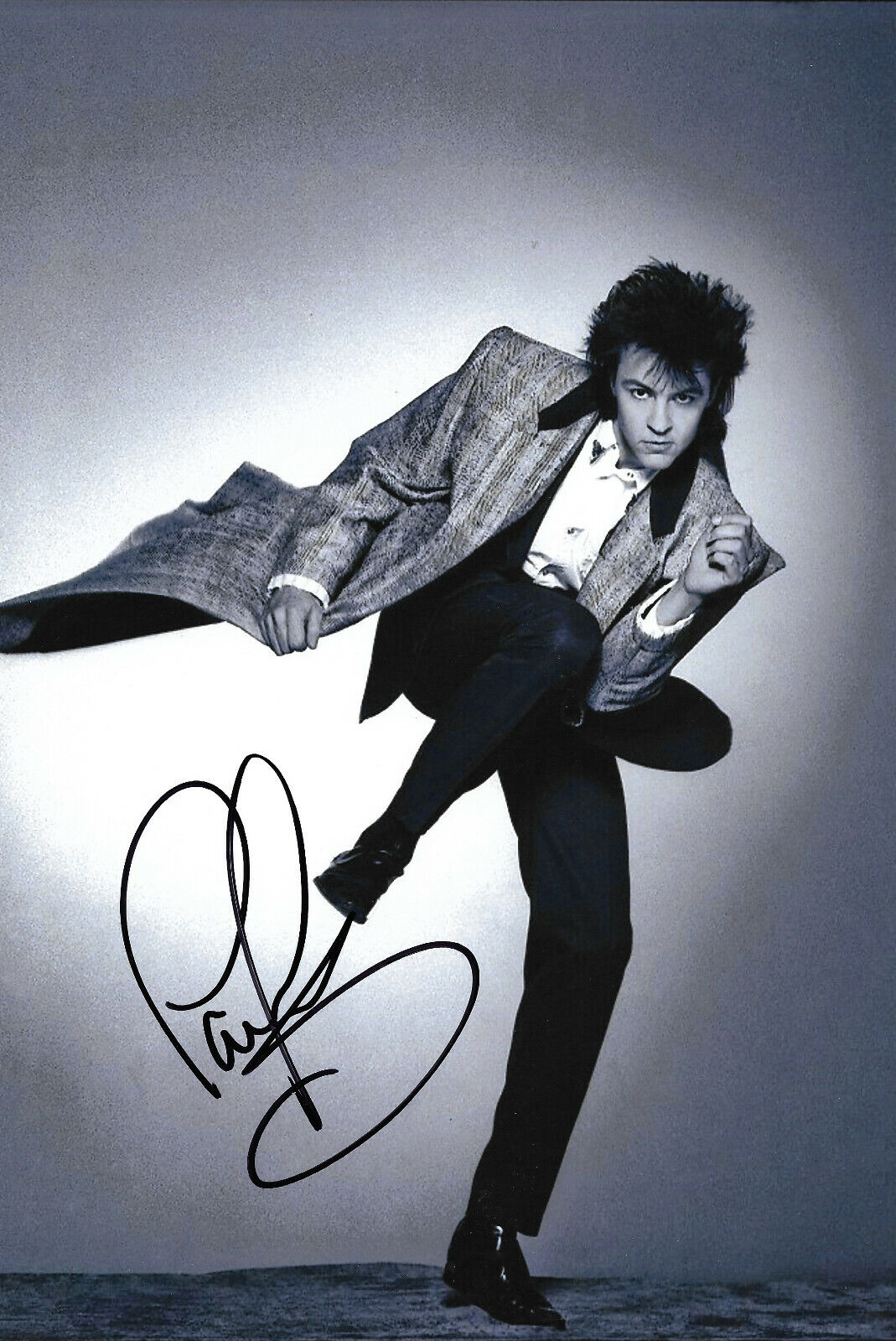 Paul Young signed 8x12 inch Photo Poster painting autograph