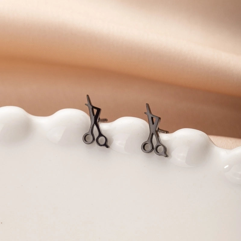 1 Pair Cute Minimalist Dog Cat Flower Polishing Hollow Out 304 Stainless Steel 18K Gold Plated Ear Studs