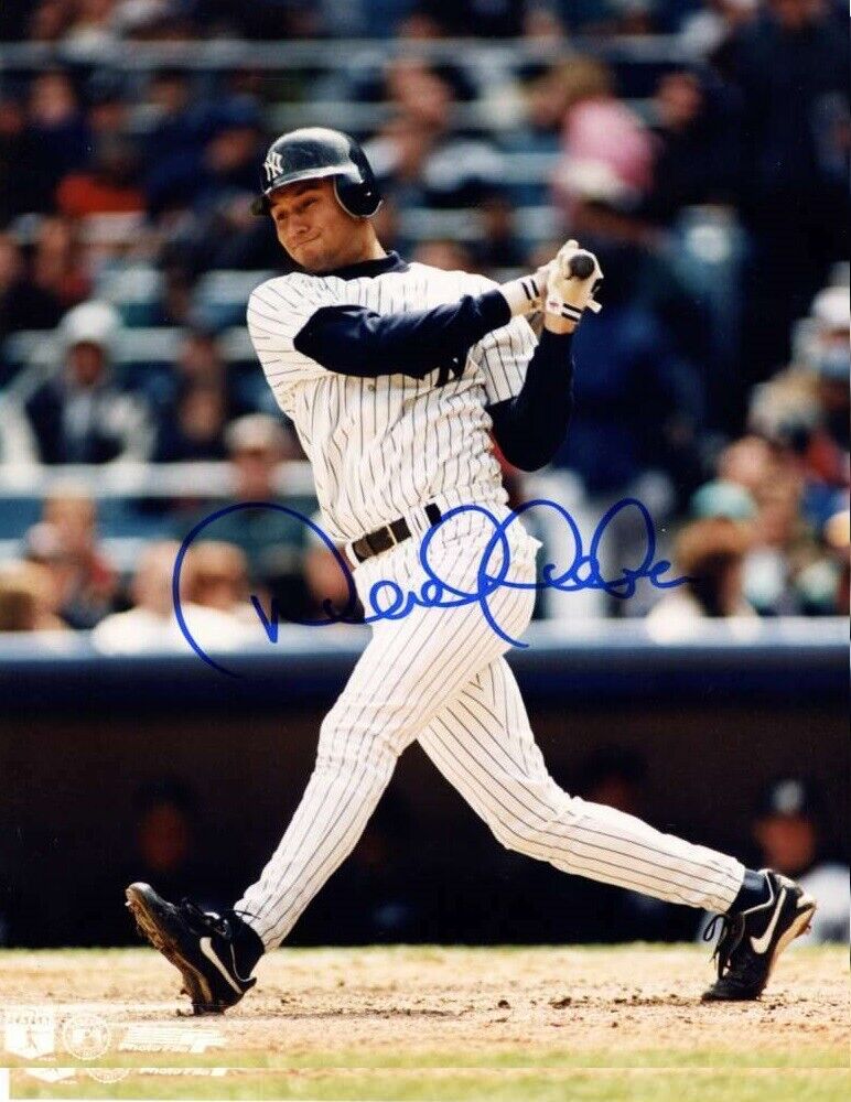 DEREK JETER 8x10 SIGNED Photo Poster painting AUTOGRAPHED ( NY YANKEES ) REPRINT ,