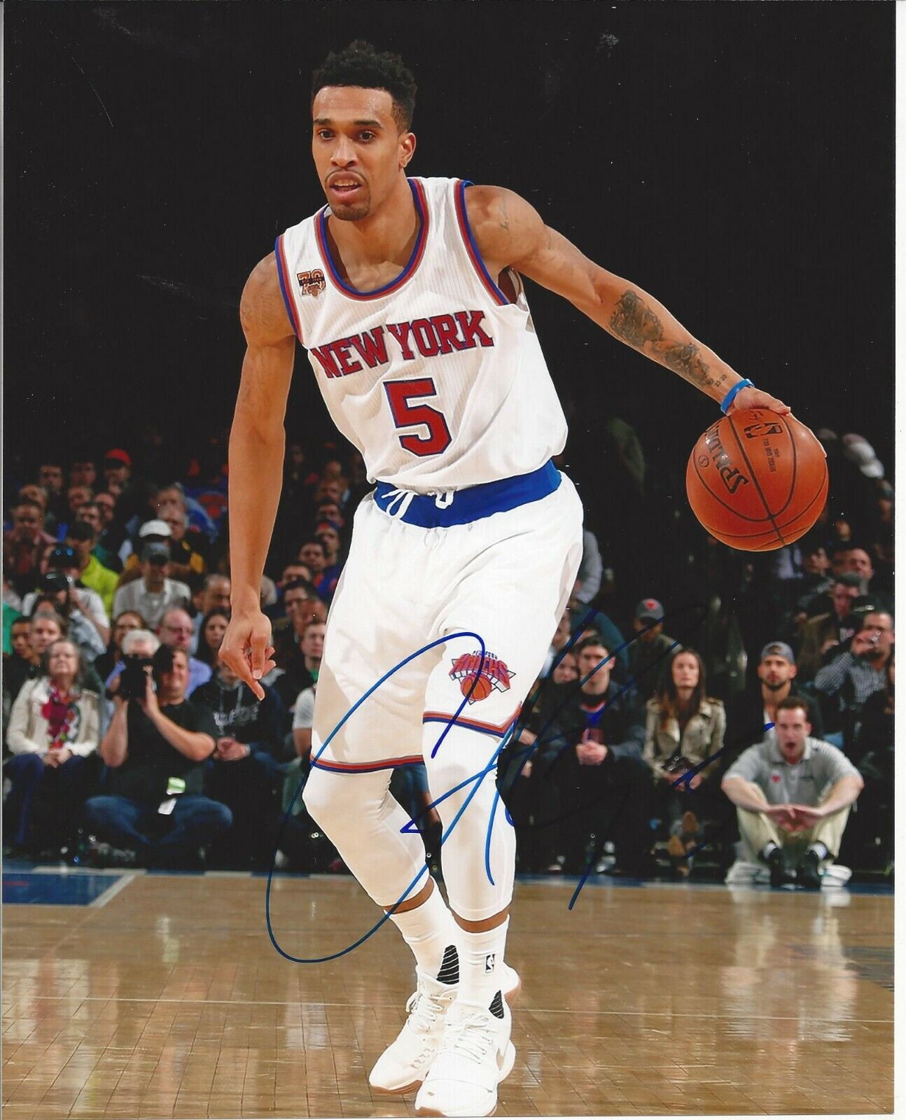 Courtney Lee autographed 8x10 New York Knicks#S407