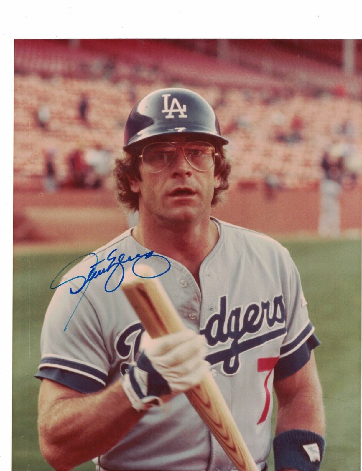 Steve Yeager Los Angeles Dodgers Signed 8 x 10 Photo Poster painting W/Our COA LML10