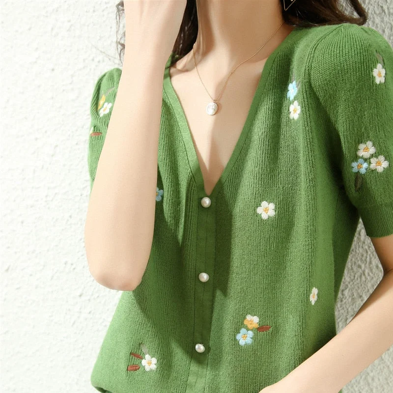 Women&#39;s summer ice silk cotton short sleeve new small full body embroidery Knitted Top T-shirt V-neck