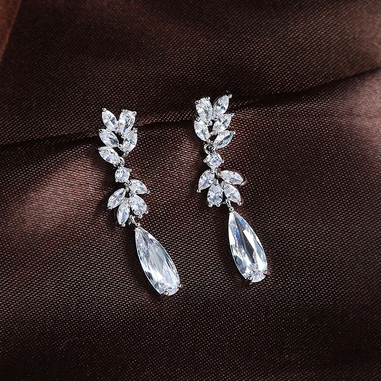 Fashion Silver Water Droplet Shape Zircon Earrings  Flycurvy [product_label]