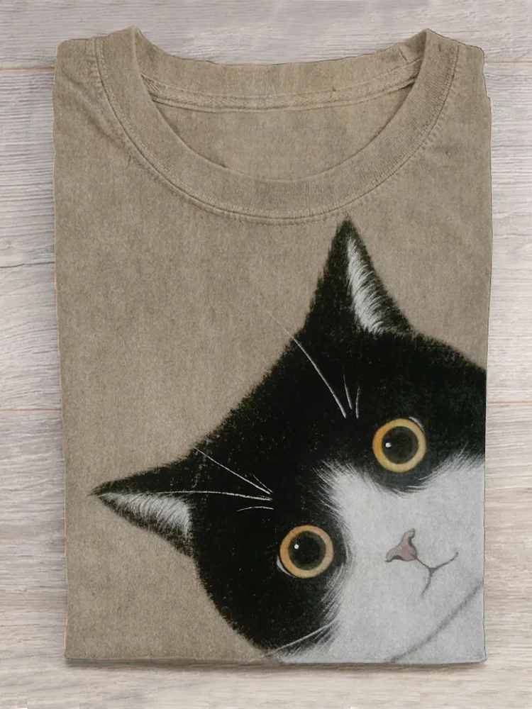 Funny Cute Retro Cat Art Print Design T-shirt
