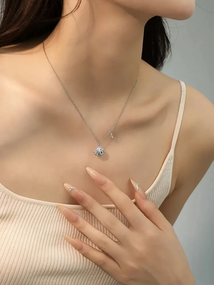 Seashell Star Pendant Necklace