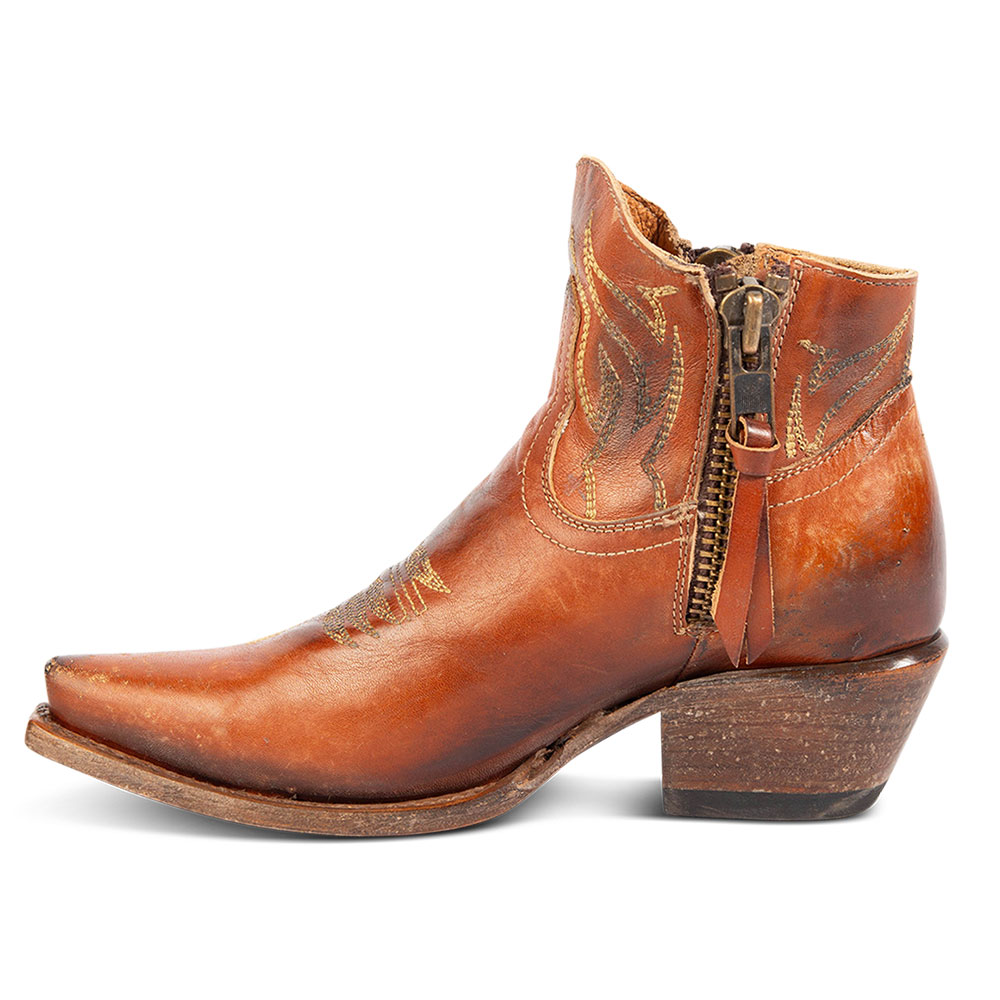 Brown Distressed Snip Toe Chunky Heel Embroidered Cowgirl Boots