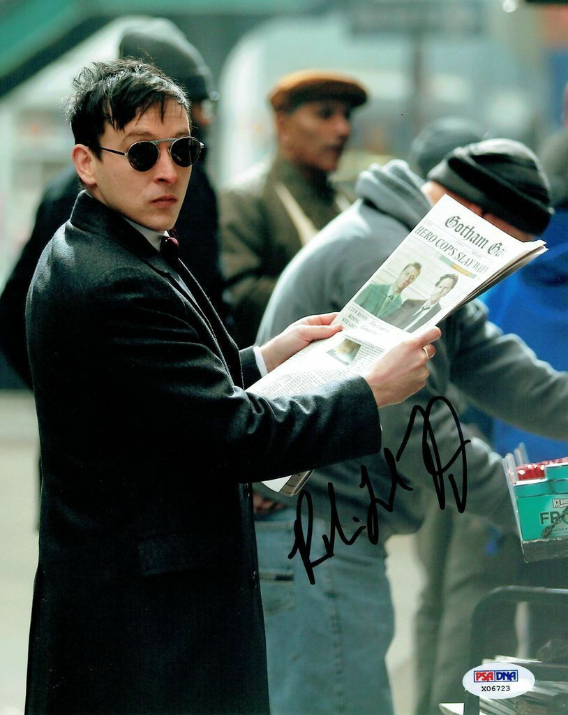 Robin Lord Taylor Signed Gotham Autographed 8x10 Photo Poster painting PSA/DNA #X06723