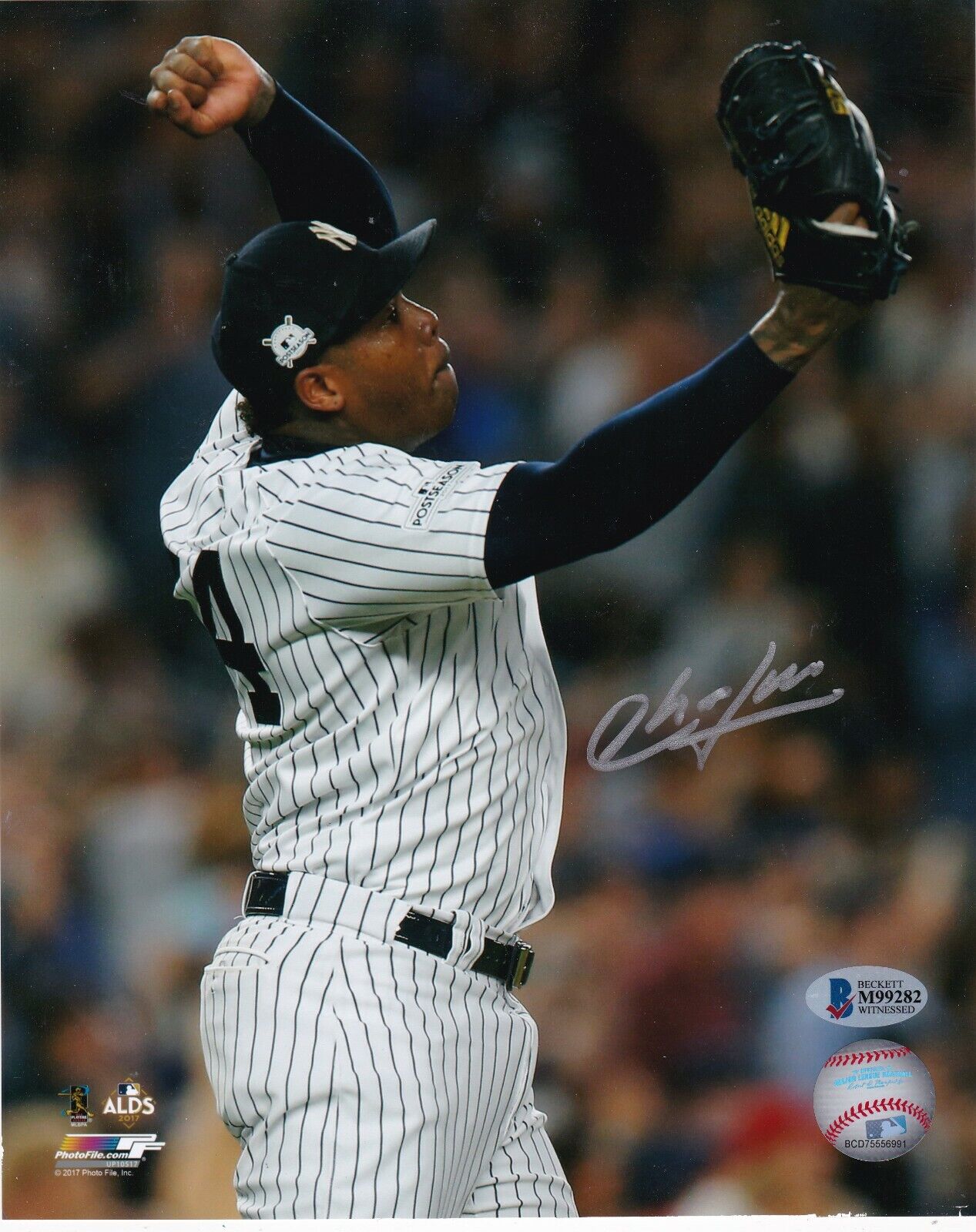 AROLDIS CHAMPMAN NEW YORK YANKEES BECKETT AUTHENTICATED ACTION SIGNED 8x10