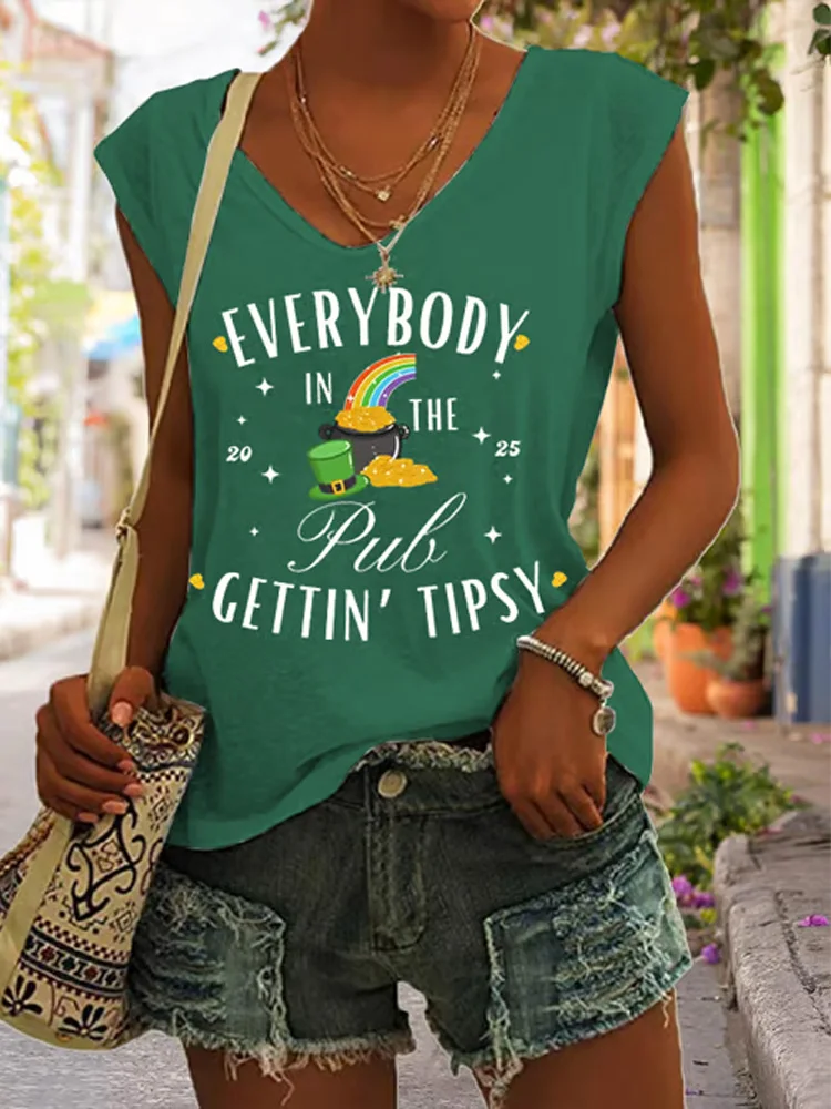 VChics Women's Everybody In The Pub Getting Tipsy St. Patrick's Day Print Tank Top