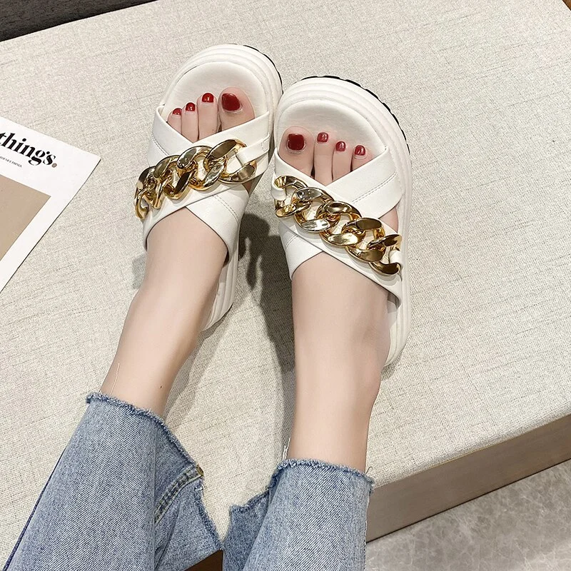 Qengg Summer New Women's Sandals Muffin Bottom Metal Chain Wear One Word Beach Solid Color Comfortable Slippers Women