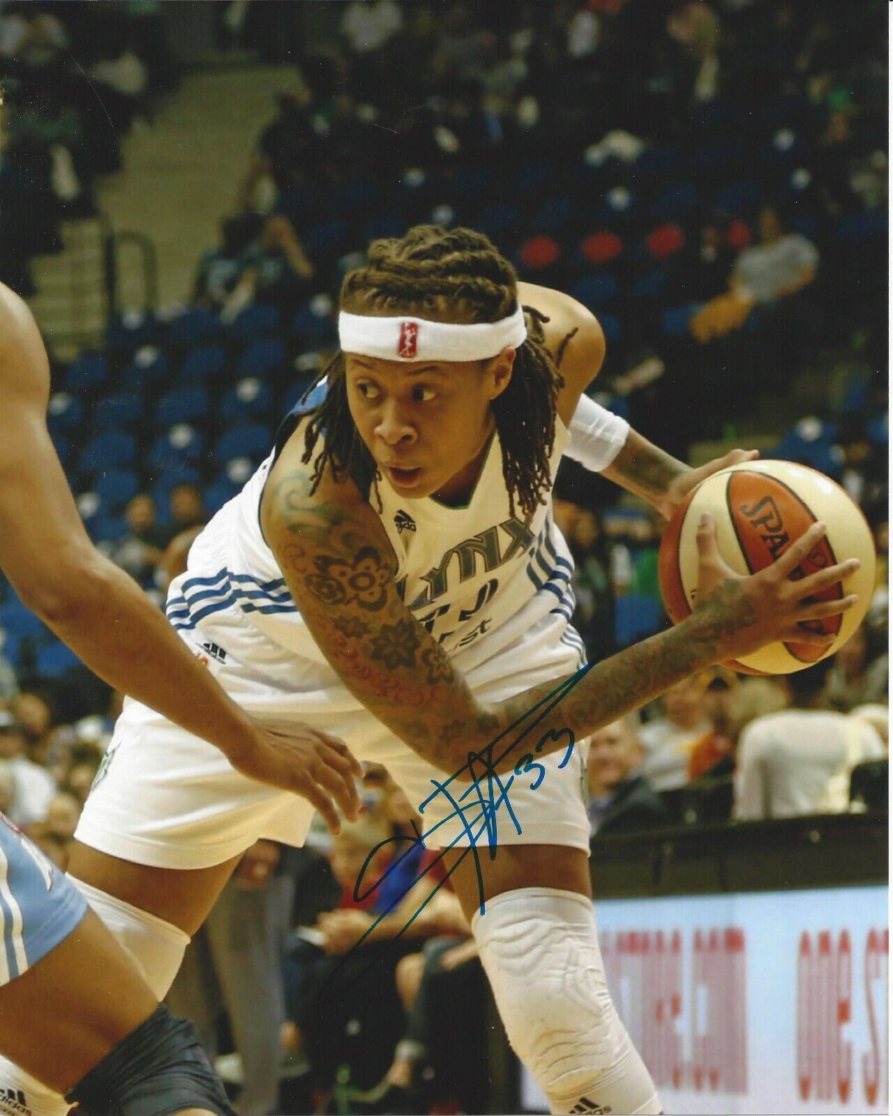 Seimone Augustus Autographed 8x10 Minnesota LynxB347