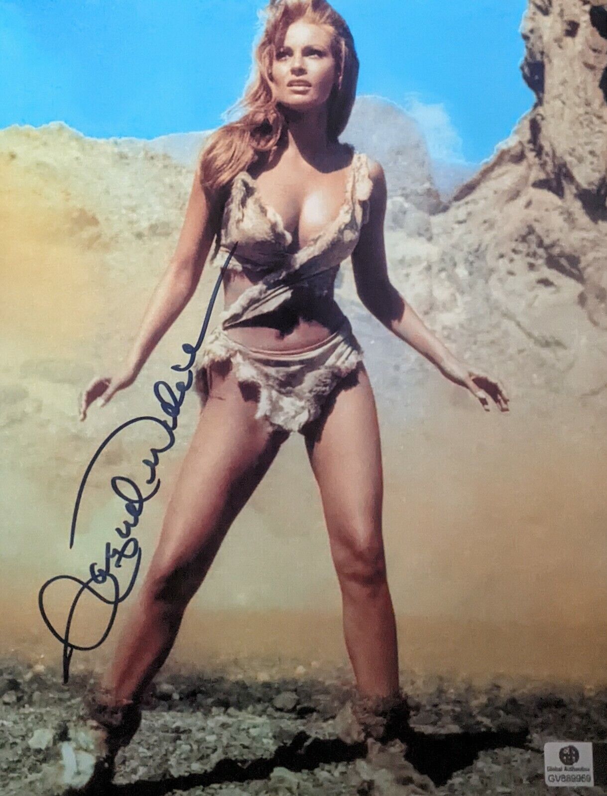 Raquel Welch Signed Autograph 8x10 COA