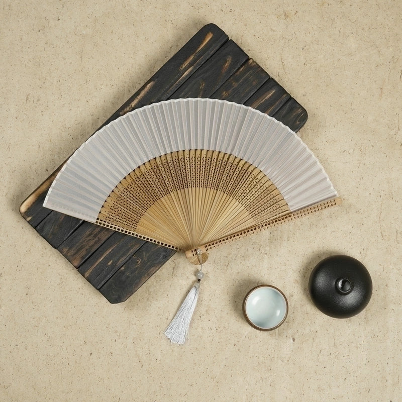 21cm Bamboo Silk Fan Women’s Archaic Folding Fan Tassel 6-inch Scenic Spot Travel Photo Fan
