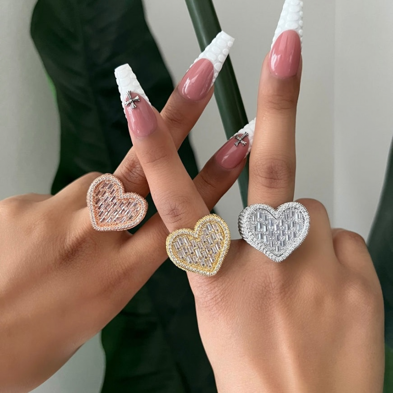 Iced Out Heart Shaped Women's Finger Ring Bling Hip Hop Jewelry-VESSFUL