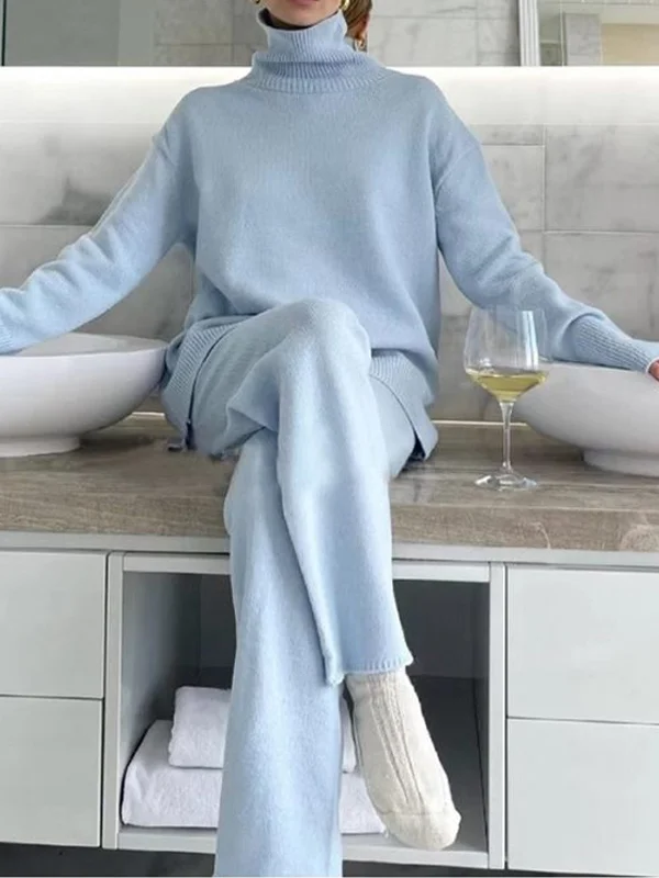 Ladies' Elegant Light Blue Woolen Suit