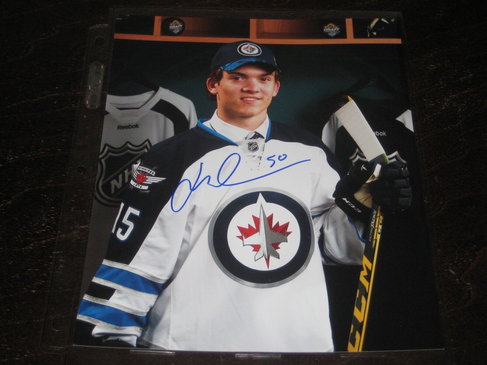 JACK ROSLOVIC autographed WINNIPEG JETS 8X10 Photo Poster painting #2