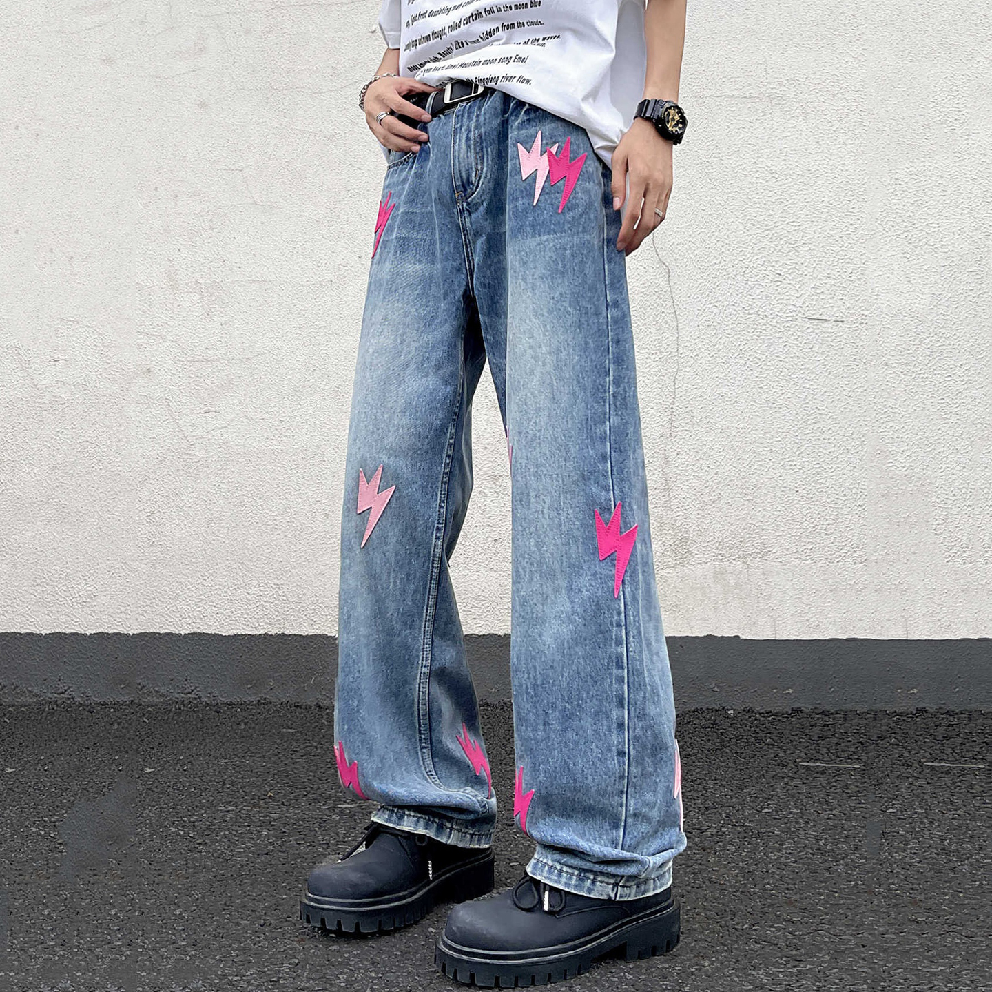 Sopula Unisex Street Lightning Embroidered Jeans - SOPULA