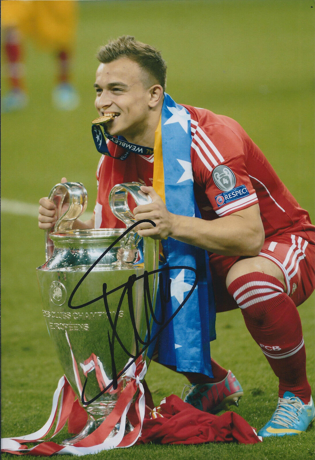 Xherdan SHAQIRI Signed Autograph Photo Poster painting AFTAL COA Bayern Munich Swiss Football