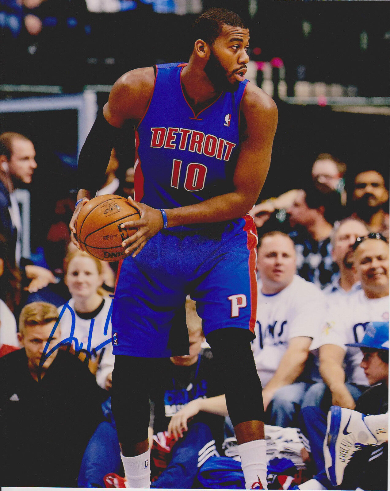 GREG MONROE signed DETROIT PISTONS 8X10 Photo Poster painting