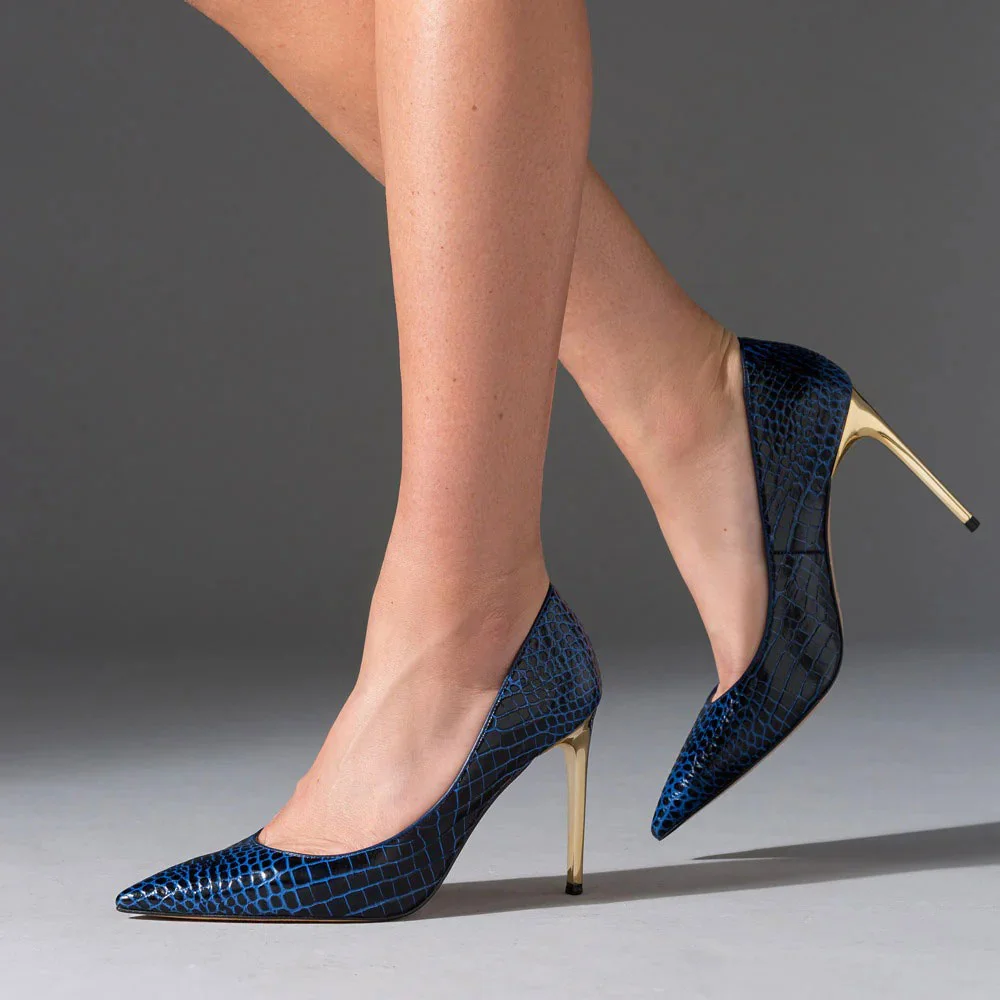 Women's Black & Blue Pointed Toe Stiletto&nbsp;Embossed Pumps Heels