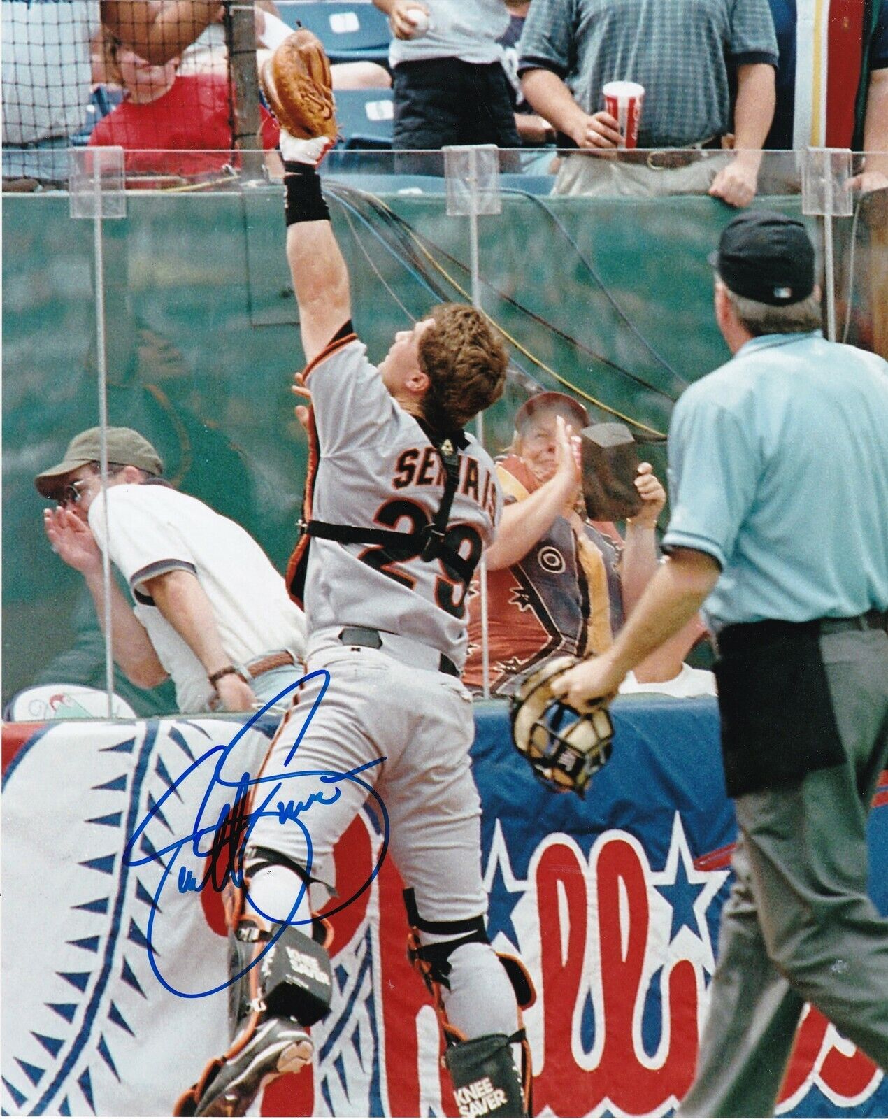 SCOTT SERVAIS SAN FRANCISCO GIANTS ACTION SIGNED 8x10