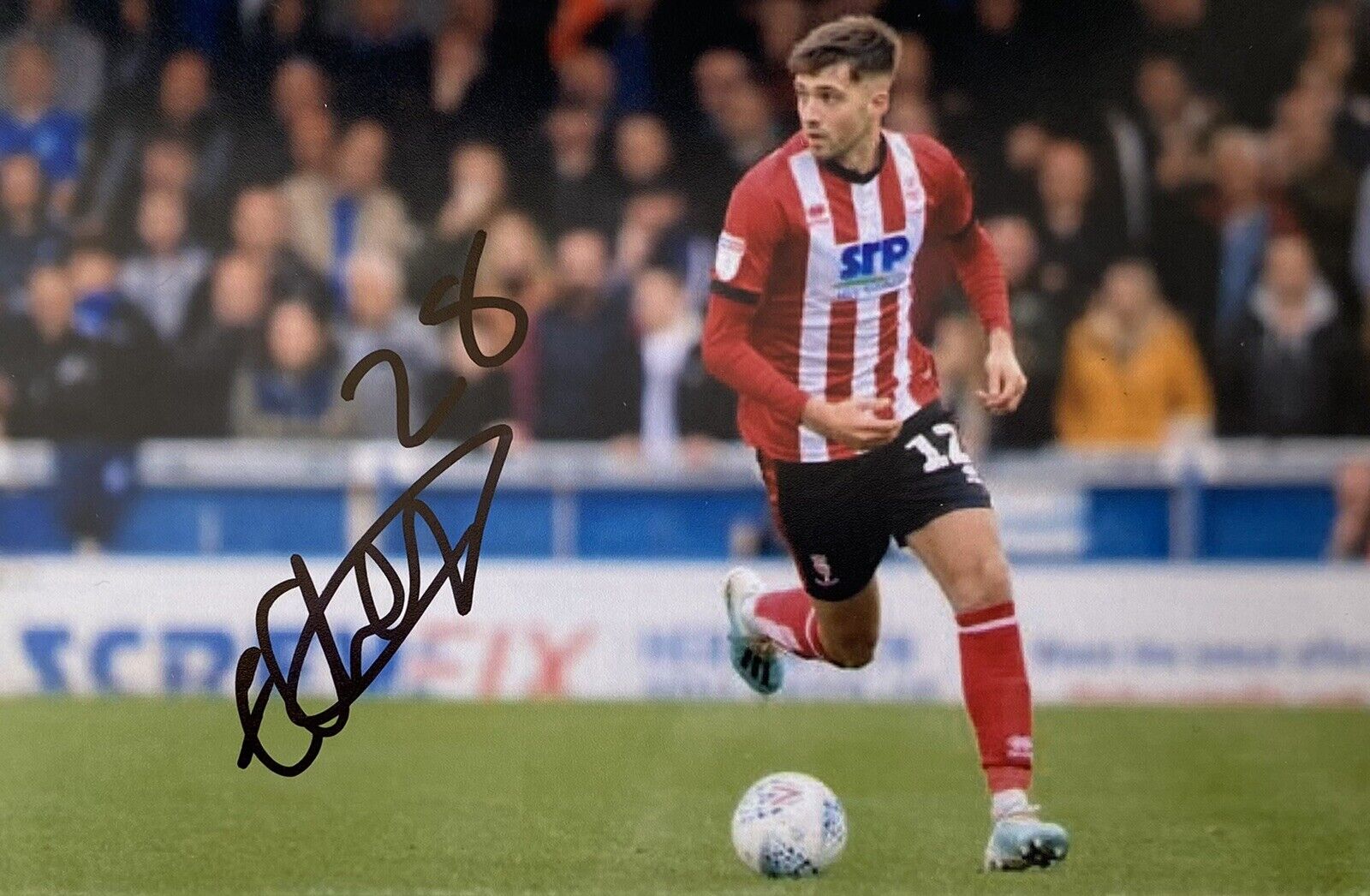 Ellis Chapman Genuine Hand Signed Lincoln City 6X4 Photo Poster painting 2